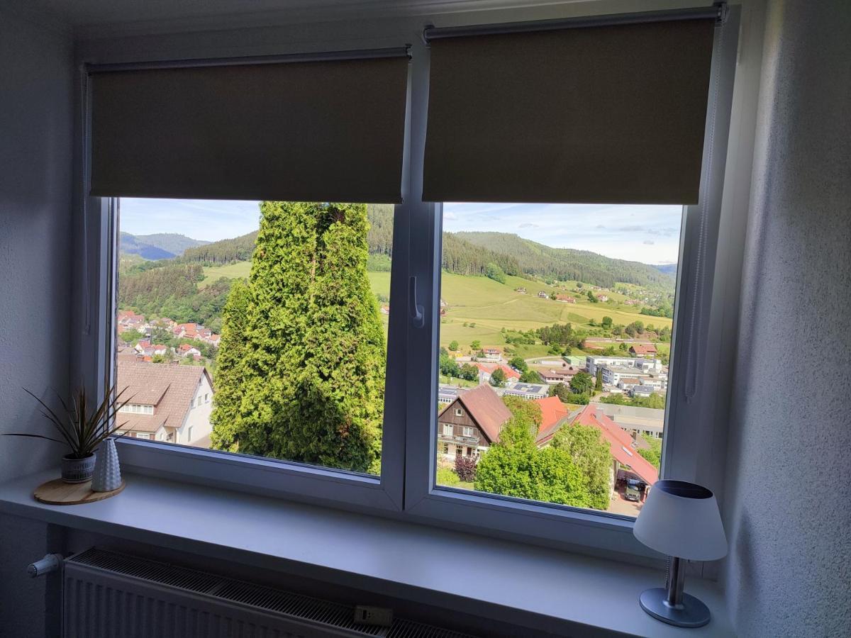 Gemuetliches Studio Mit Ausblick, Pool Und Wifi Apartamento Baiersbronn Exterior foto